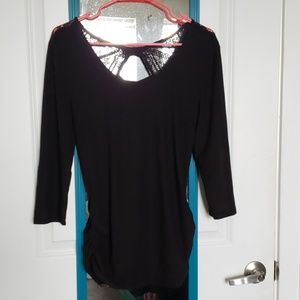 3/4 sleeve shirt